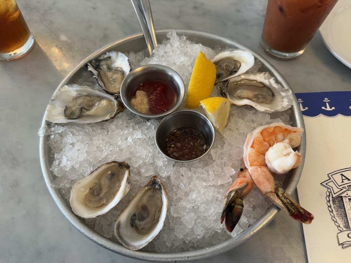 Anchor Oyster Bar — photo 3