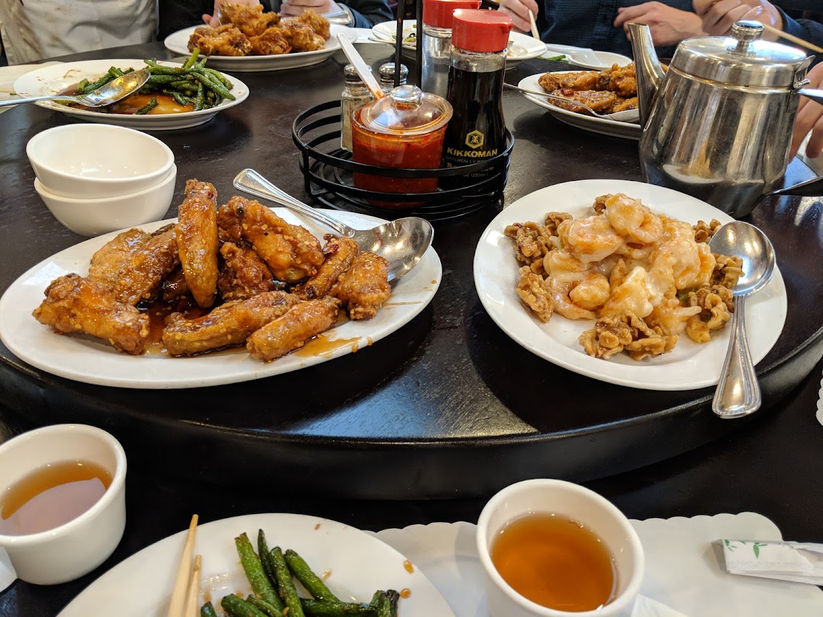 San Tung — photo 2