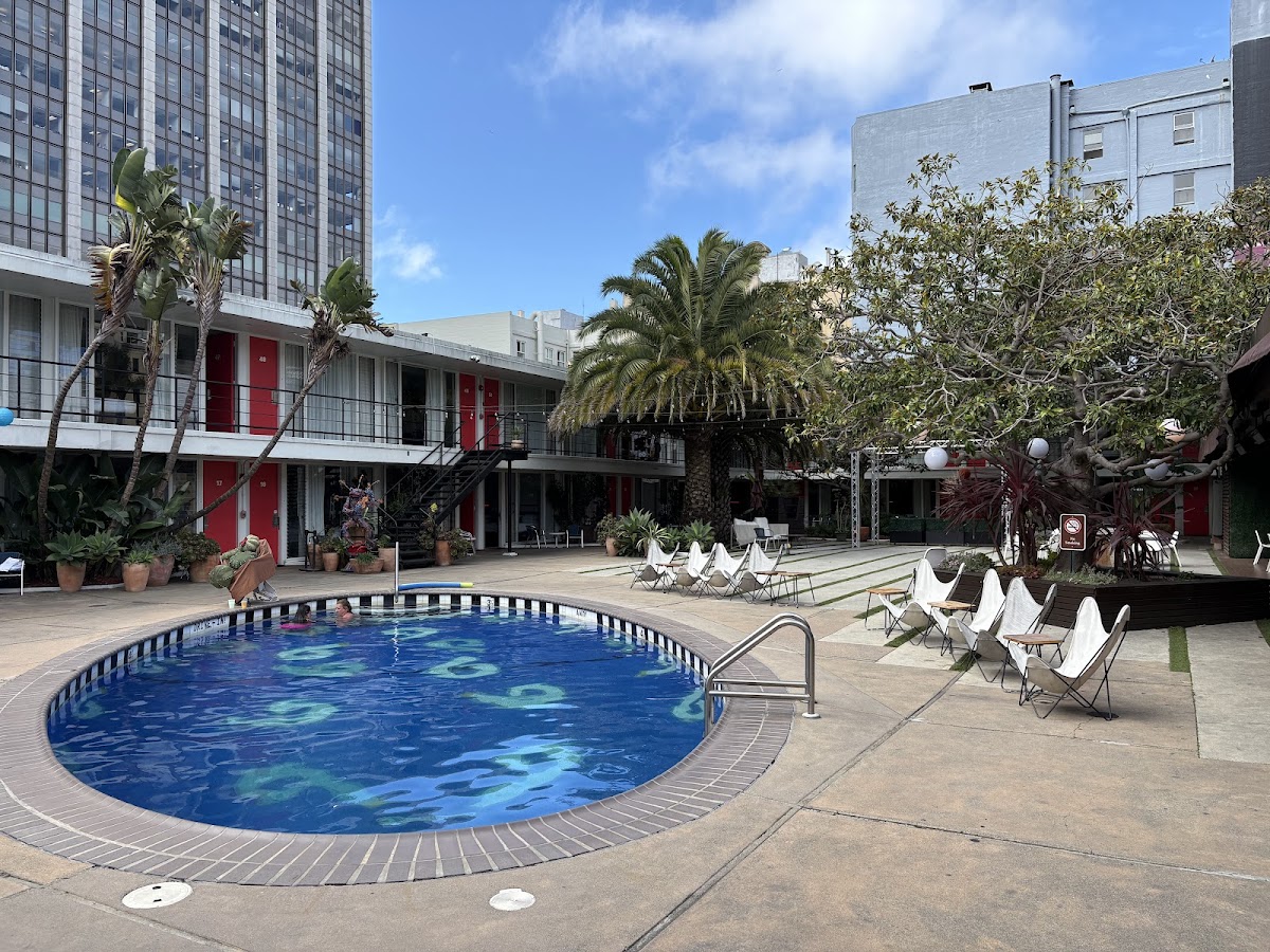 Phoenix Hotel — photo 3